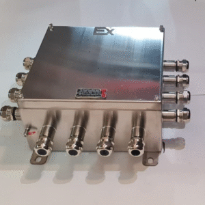 Explosion proof junction box